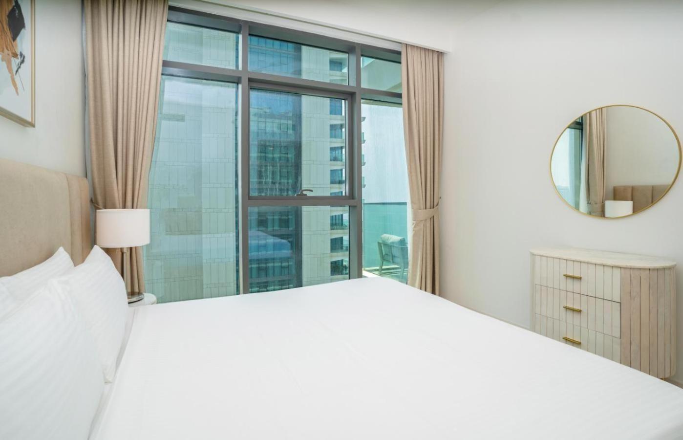 Homesgetaway-luxury 2br In Vista Tower 2 Apartment Dubai